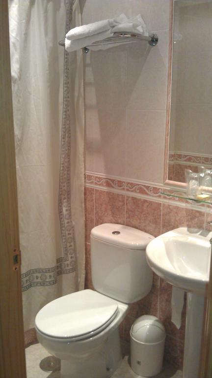 Hostal Restaurante El Chato El Barraco Номер фото